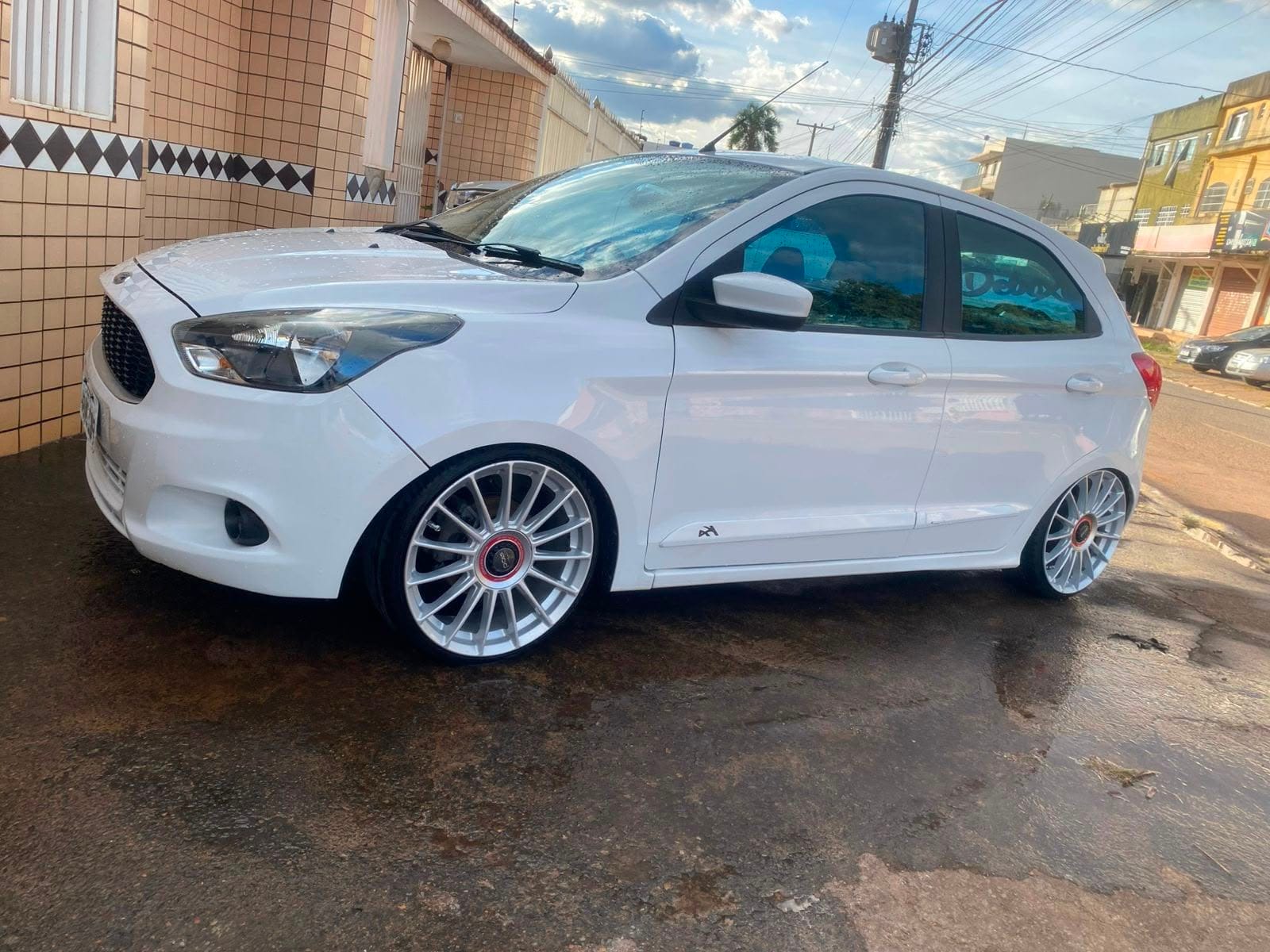FORD KA